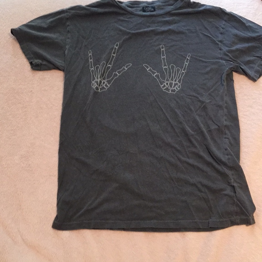 Graphic tee